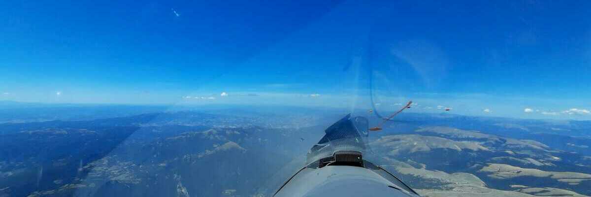 Flugwegposition um 12:20:39: Aufgenommen in der Nähe von 05034 Ferentillo, Terni, Italien in 2463 Meter